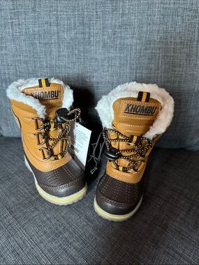 Khombu Kids' Brown & Tan Faux-Fur Winter Boots